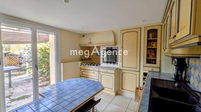 Maison - 111 m² - 4 pièces