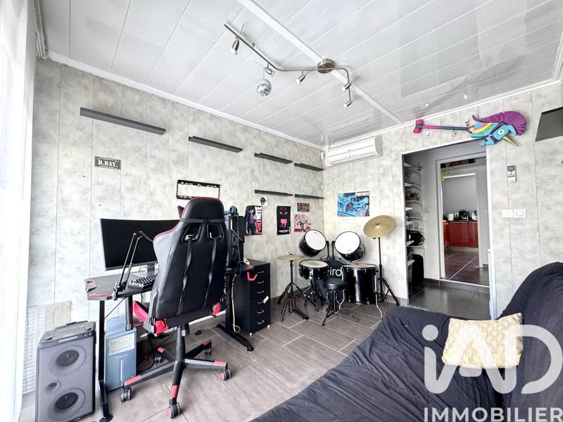 Maison - 98 m² - 4 pièces