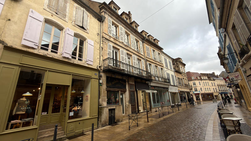 Appartement - 82 m² - 3 pièces