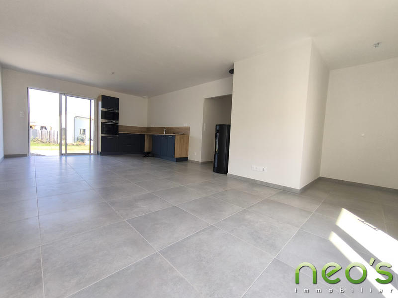 Maison traditionnelle - 82 m² - 4 pièces