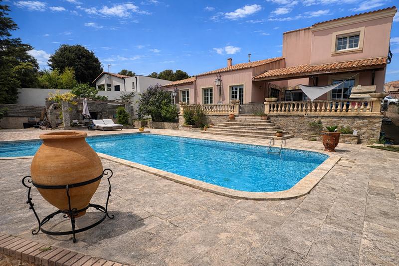 Villa - 280 m² - 7 pièces