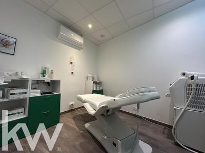 Fonds de commerce - Magasins - 57 m²