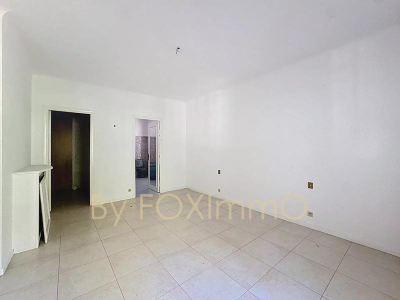 Villa - 250 m² - 8 pièces