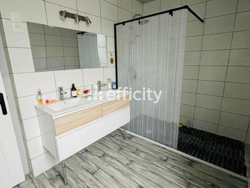 Maison - 102 m² - 5 pièces