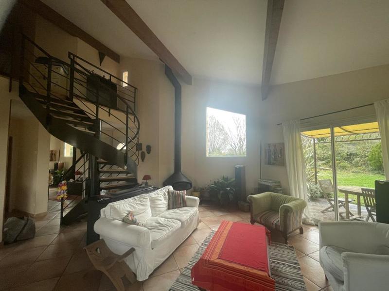 Maison - 160 m² - 7 pièces