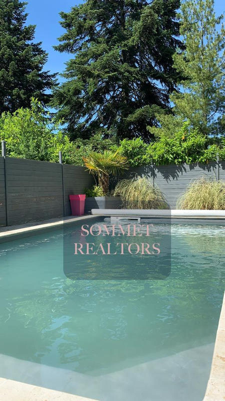 Propriété - 155 m² - 8 pièces