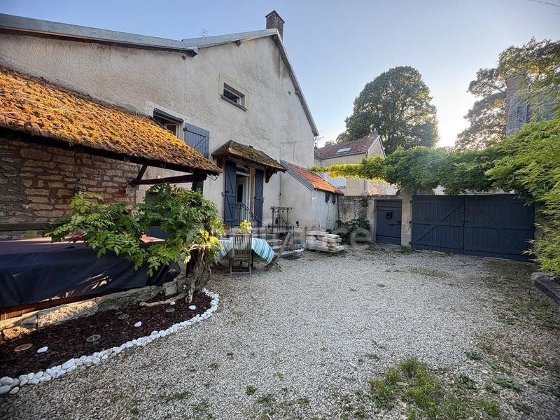 Maison - 144 m² - 5 pièces