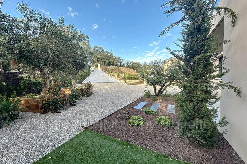 Villa - 240 m² - 5 pièces