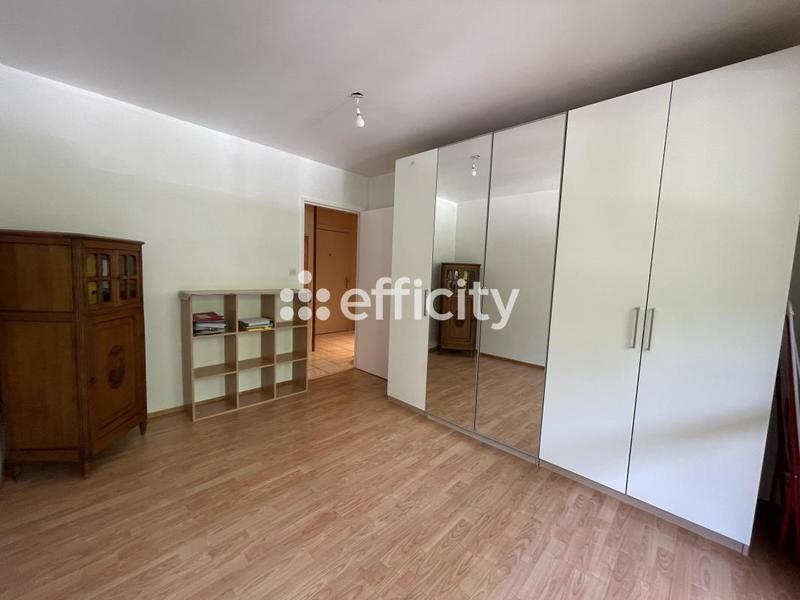 Appartement - 101 m² - 5 pièces