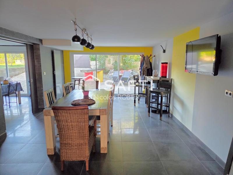 Maison - 177 m² - 6 pièces