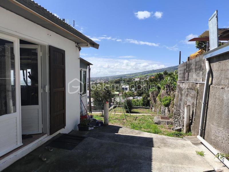 Maison - 93 m² - 5 pièces