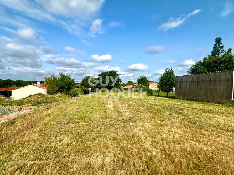 Terrain constructible - 1 370 m²