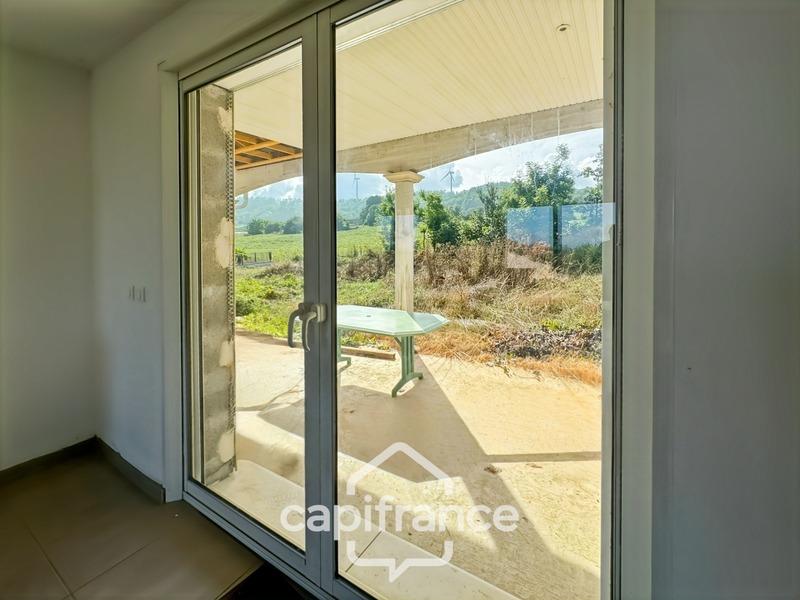 Maison - 170 m² - 8 pièces