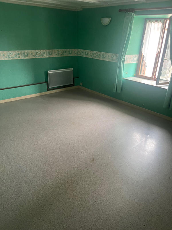 Maison - 150 m² - 7 pièces