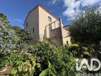 Maison - 101 m² - 5 pièces