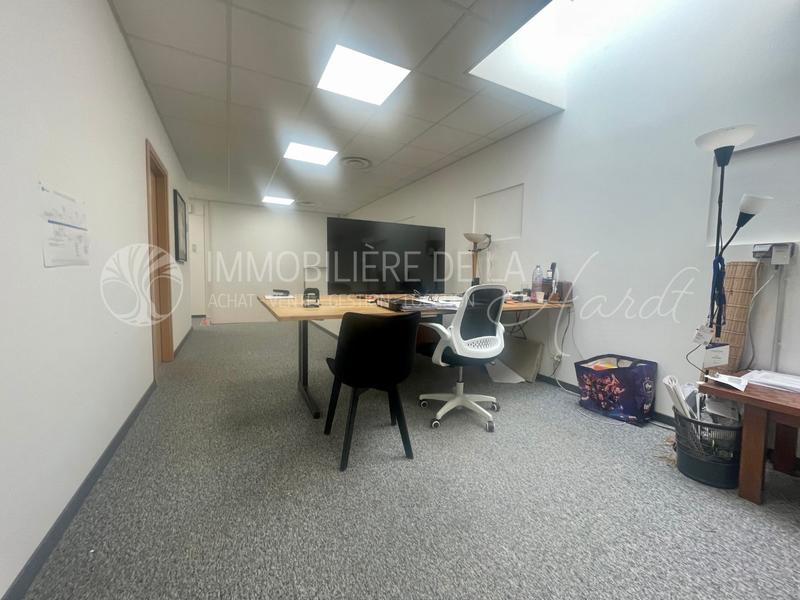 Local commercial - 342 m² - 5 pièces