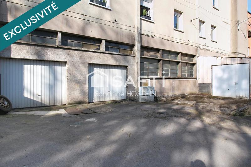Parking - 228 m²