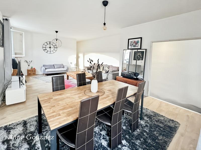 Appartement - 95 m² - 4 pièces