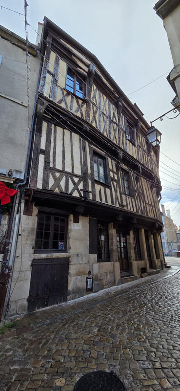 Maison ancienne - 145 m² - 7 pièces