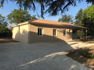 Maison - 95 m² - 4 pièces