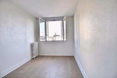 Appartement - 70 m² - 4 pièces