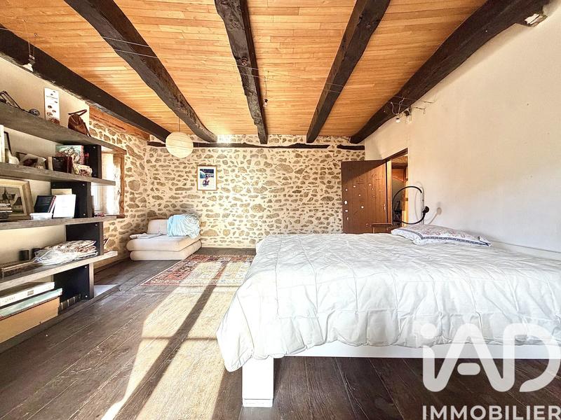 Maison - 198 m² - 5 pièces
