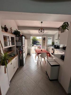 Maison - 80 m² - 3 pièces