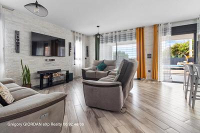 Maison - 138 m² - 5 pièces