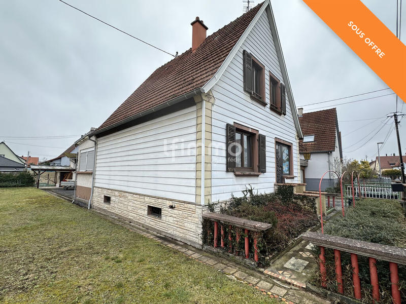 Maison - 98 m² - 5 pièces