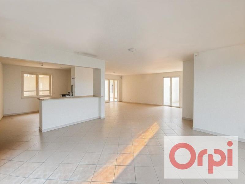 Maison - 108 m² - 4 pièces