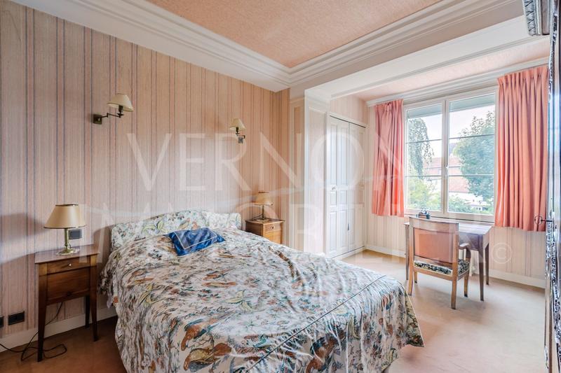 Maison ancienne - 202 m² - 8 pièces