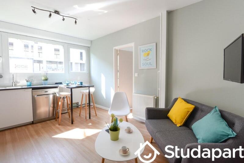 Chambre - 10 m² - 1 pièce