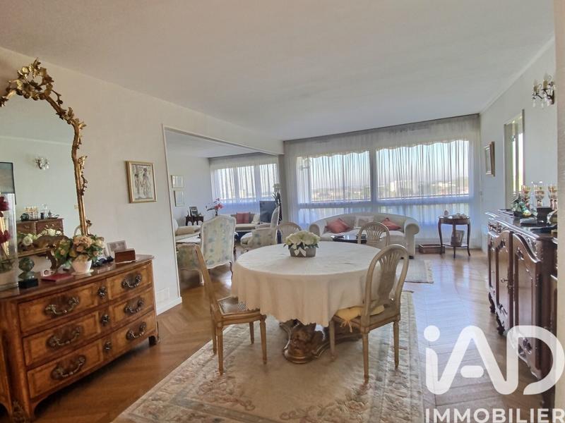 Appartement - 93 m² - 4 pièces