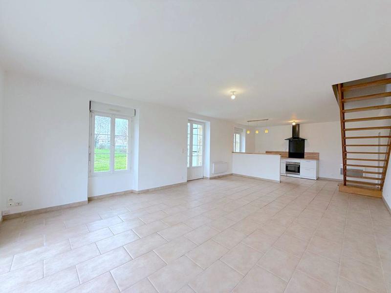 Maison - 90 m² - 4 pièces