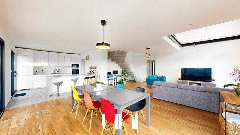 Maison - 178 m² - 6 pièces