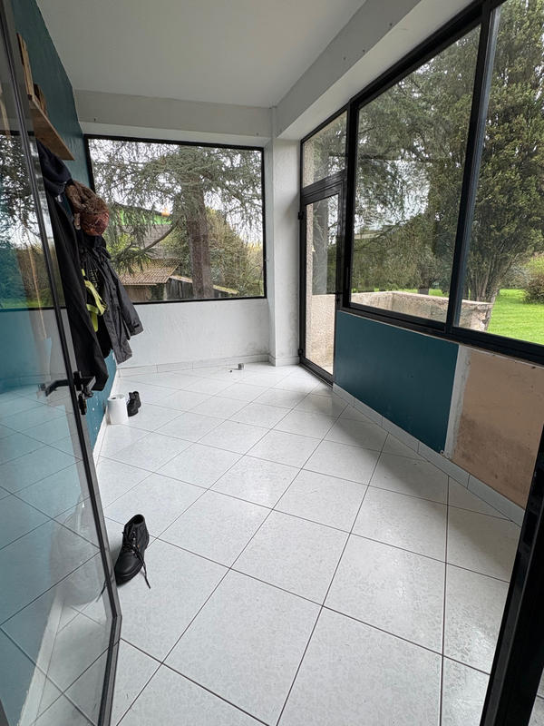 Propriété - 250 m² - 8 pièces