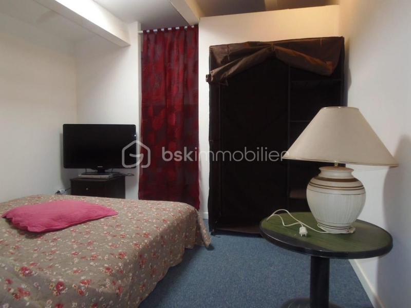 Immeuble - 800 m² - 37 pièces