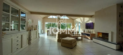 Maison ancienne - 194 m² - 8 pièces