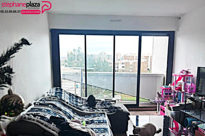 Appartement - 79 m² - 4 pièces