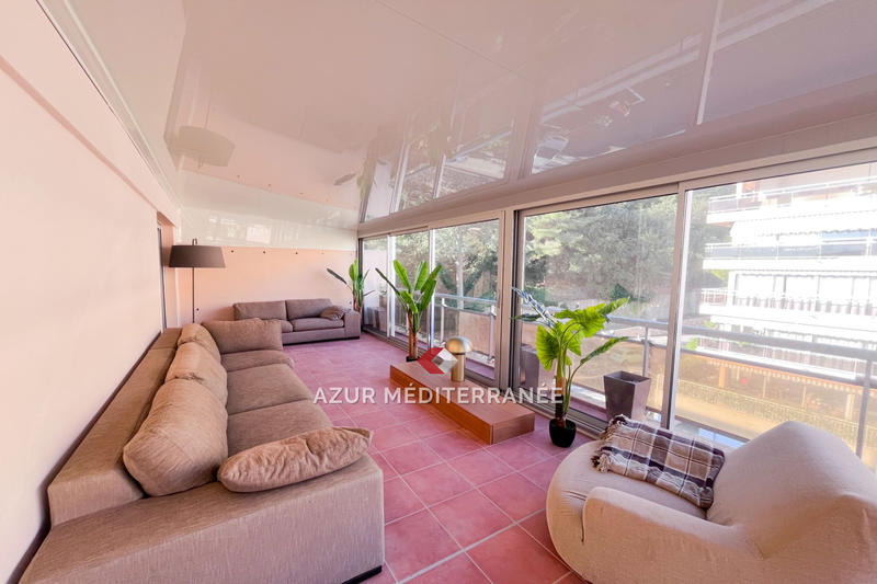 Appartement - 94 m² - 3 pièces