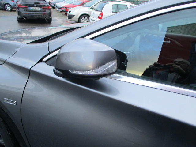 Infiniti Q30 Sport 2.2 d 170 cv