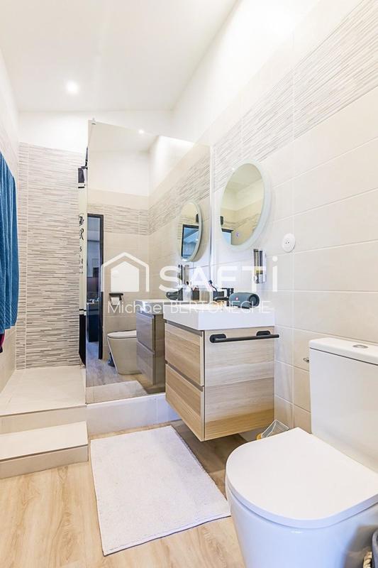 Maison - 175 m² - 7 pièces