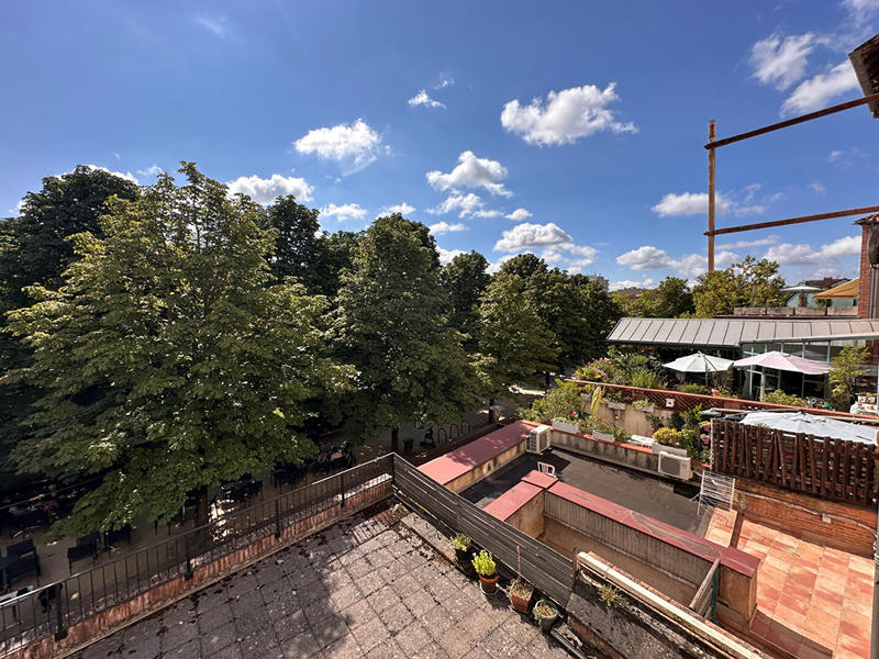 Local commercial - 250 m² - 5 pièces