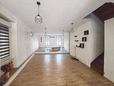 Immeuble - 272 m² - 11 pièces