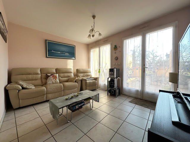 Maison - 104 m² - 5 pièces