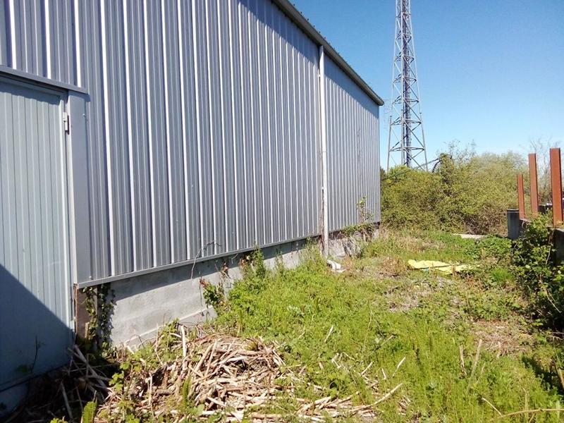 Local d'activité / Entrepôt - 170 m²