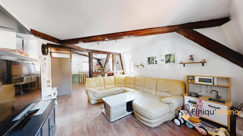 Duplex - 98 m² - 5 pièces