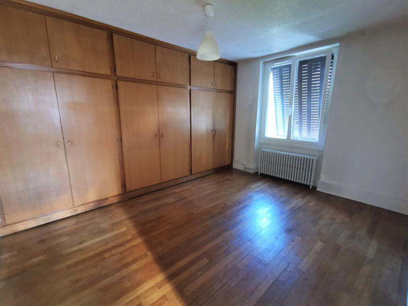 Maison - 140 m² - 7 pièces