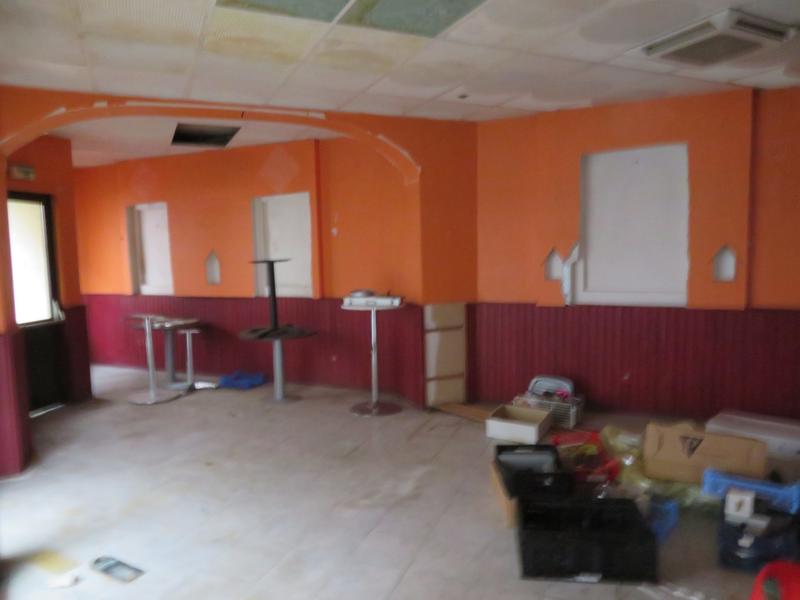 Local commercial - 110 m² - 3 pièces