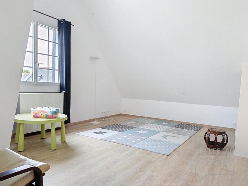 Maison - 115 m² - 9 pièces